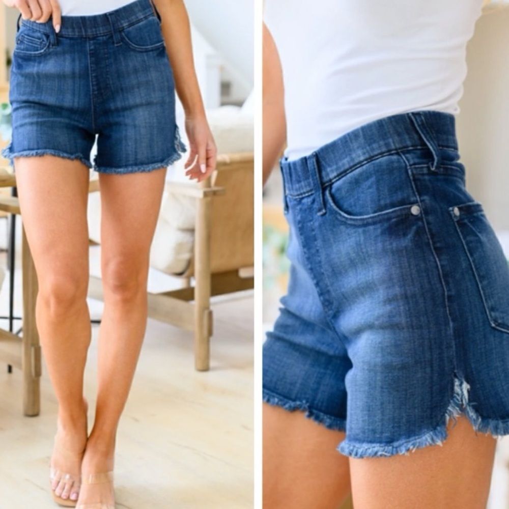 Judy Blue Jeggings Shorts Dolphin Hem